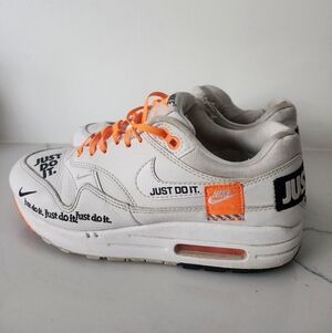 Nike Women Airmax Shoes - White and Orange